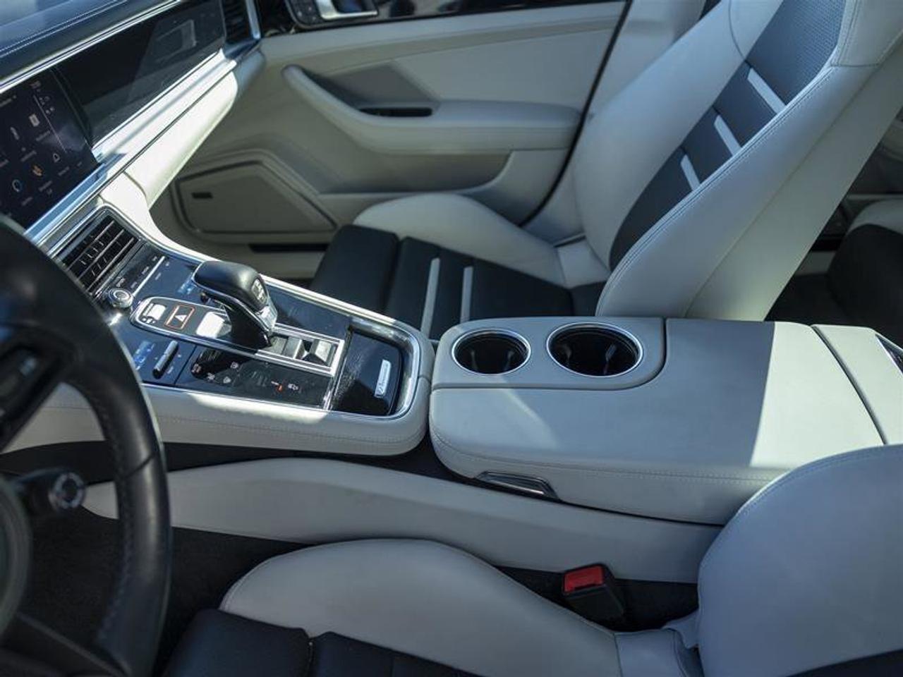 2023 Porsche Panamera GTS Silver Photo