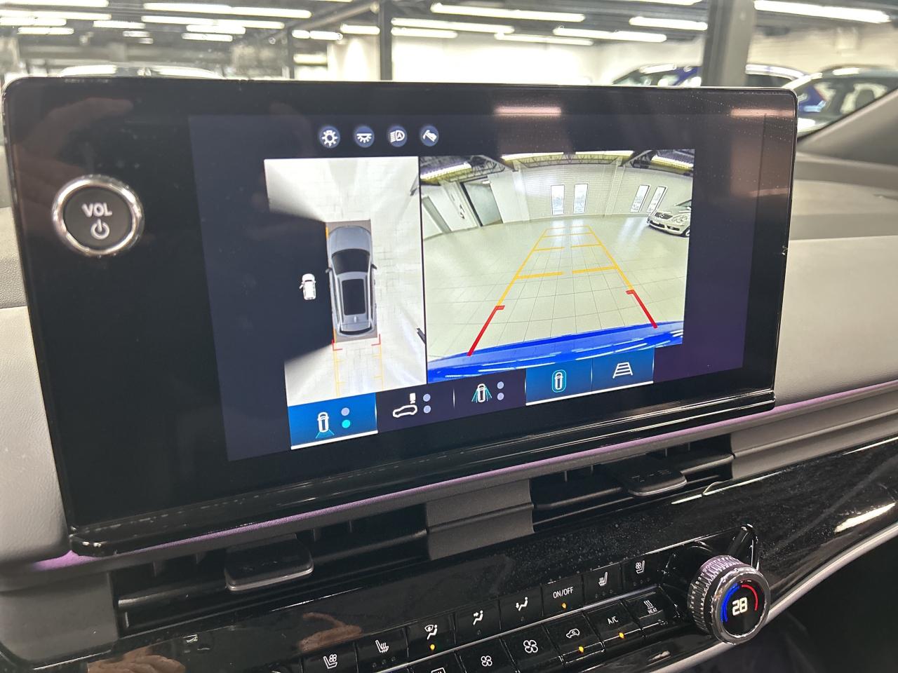 2024 Honda Prologue Touring Leather  Navigation  Sunroof  CarPlay Photo