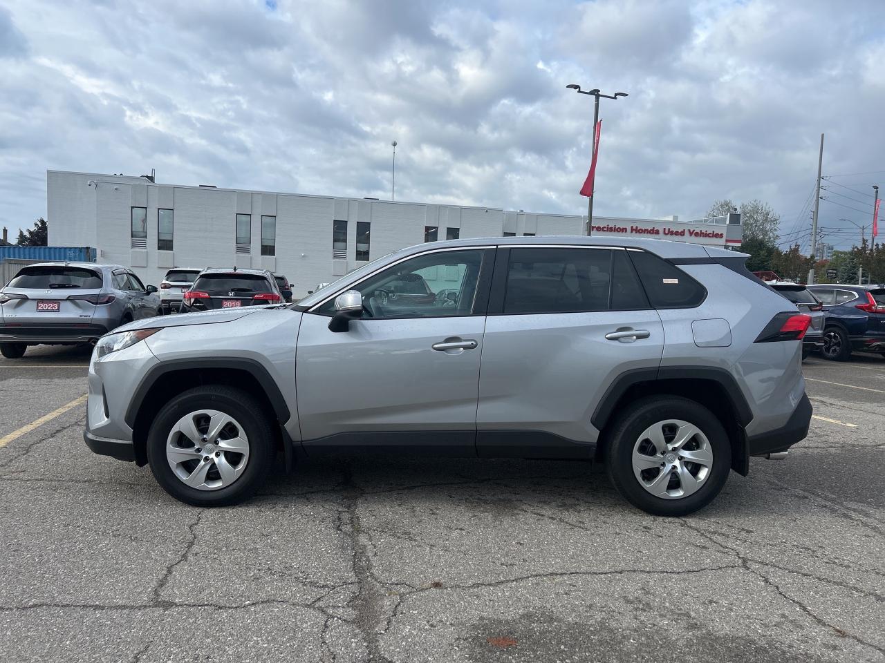 2022 Toyota RAV4 LE FWD Heated Seats CarPlay Rear Camera Photo