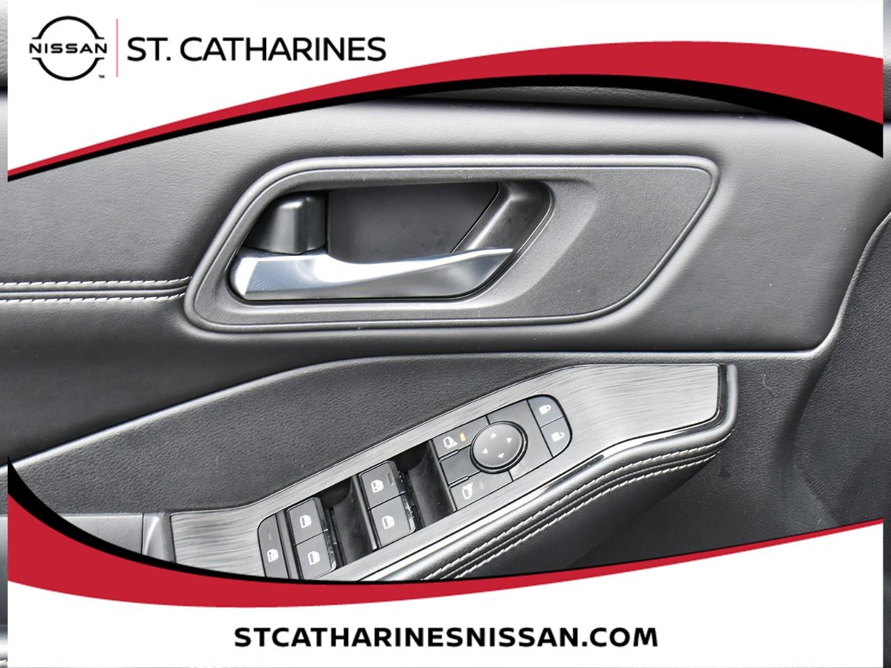 2024 Nissan Rogue SV MOONROOF Photo