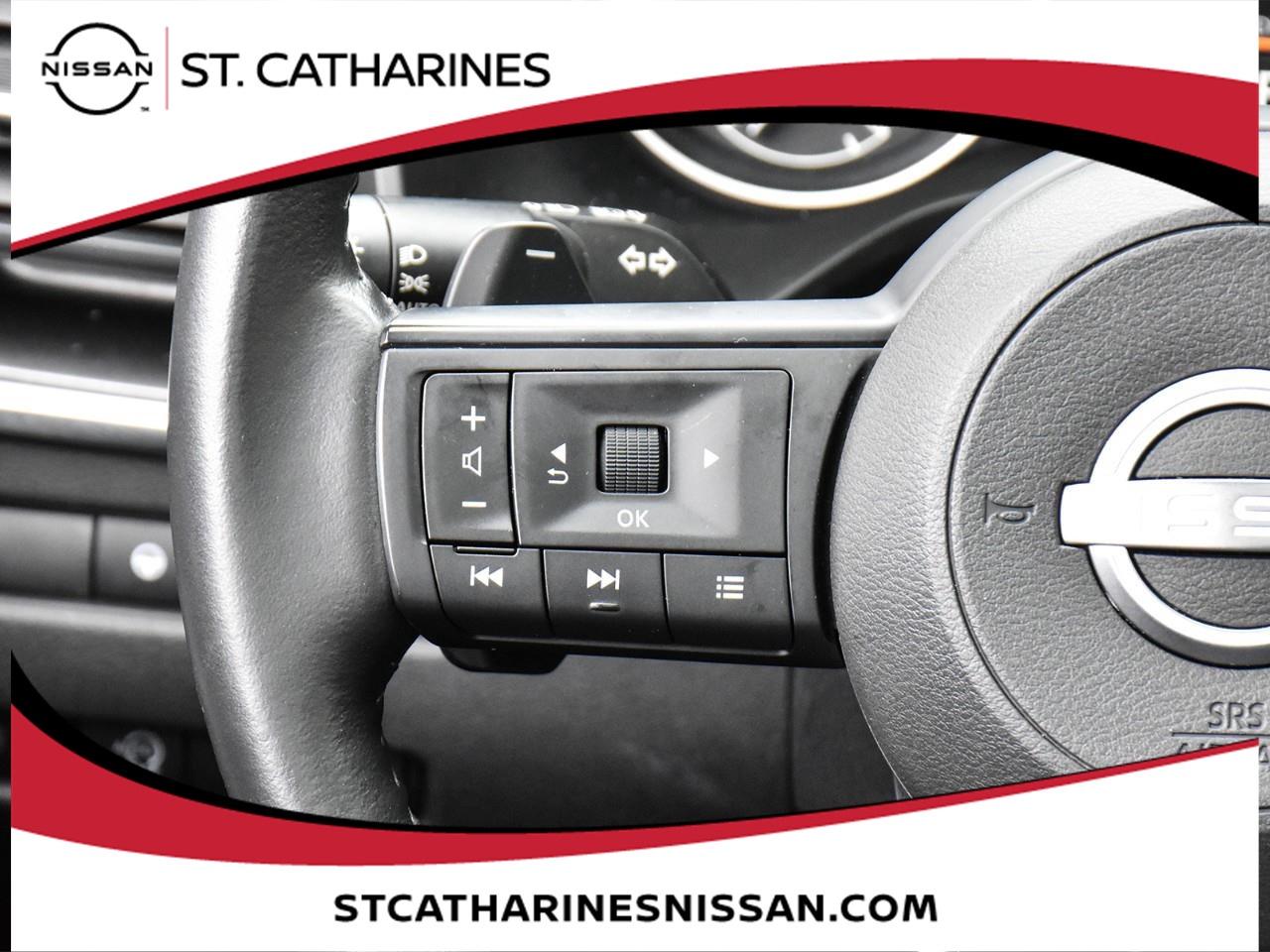 2024 Nissan Rogue SV MOONROOF Photo