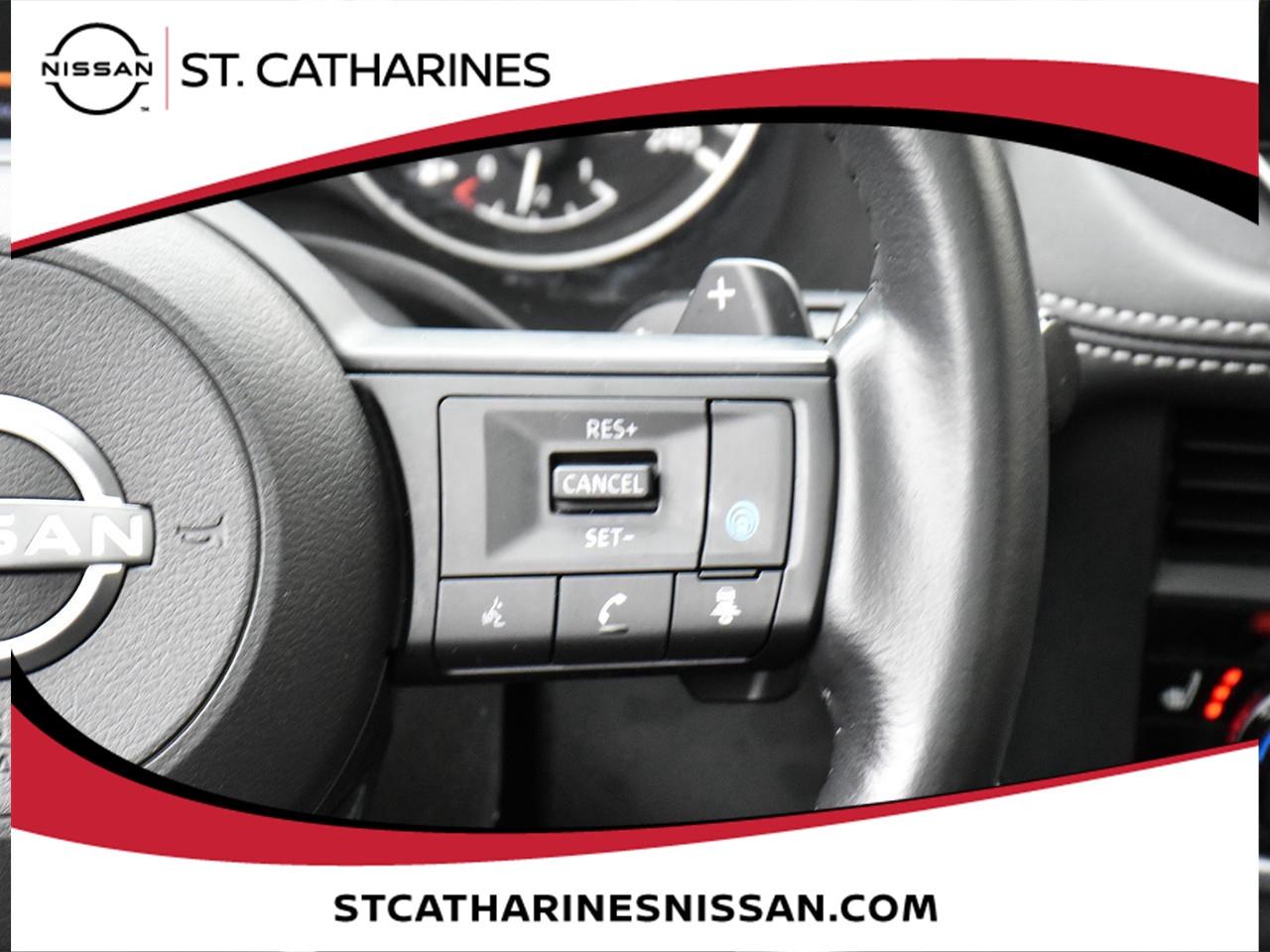 2024 Nissan Rogue SV MOONROOF Photo