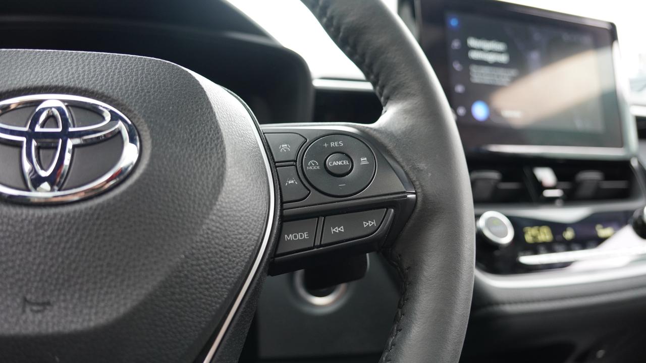 2023 Toyota Corolla SE UPGRADE / NO ACCIDENT / SUNROOF / CARPLAY/BSM Photo