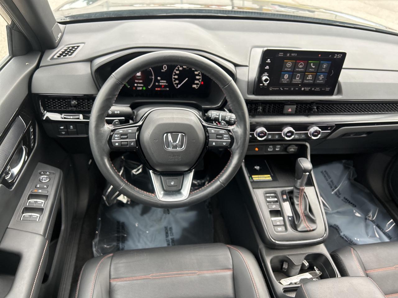 2024 Honda CR-V Hybrid Touring Leather  Navigation  Sunroof  CarPlay Photo