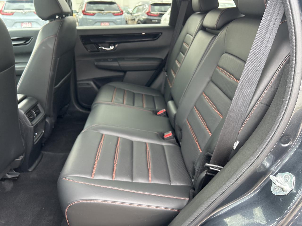 2024 Honda CR-V Hybrid Touring Leather  Navigation  Sunroof  CarPlay Photo