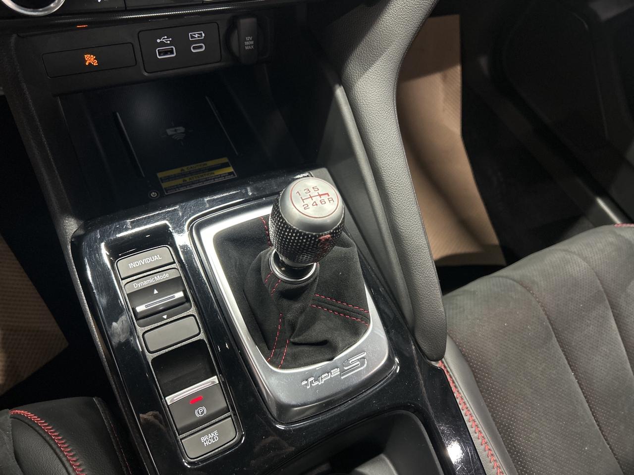 2025 Acura Integra Type S  CarPlay Blind Spot  2 Sets of Wheels Photo