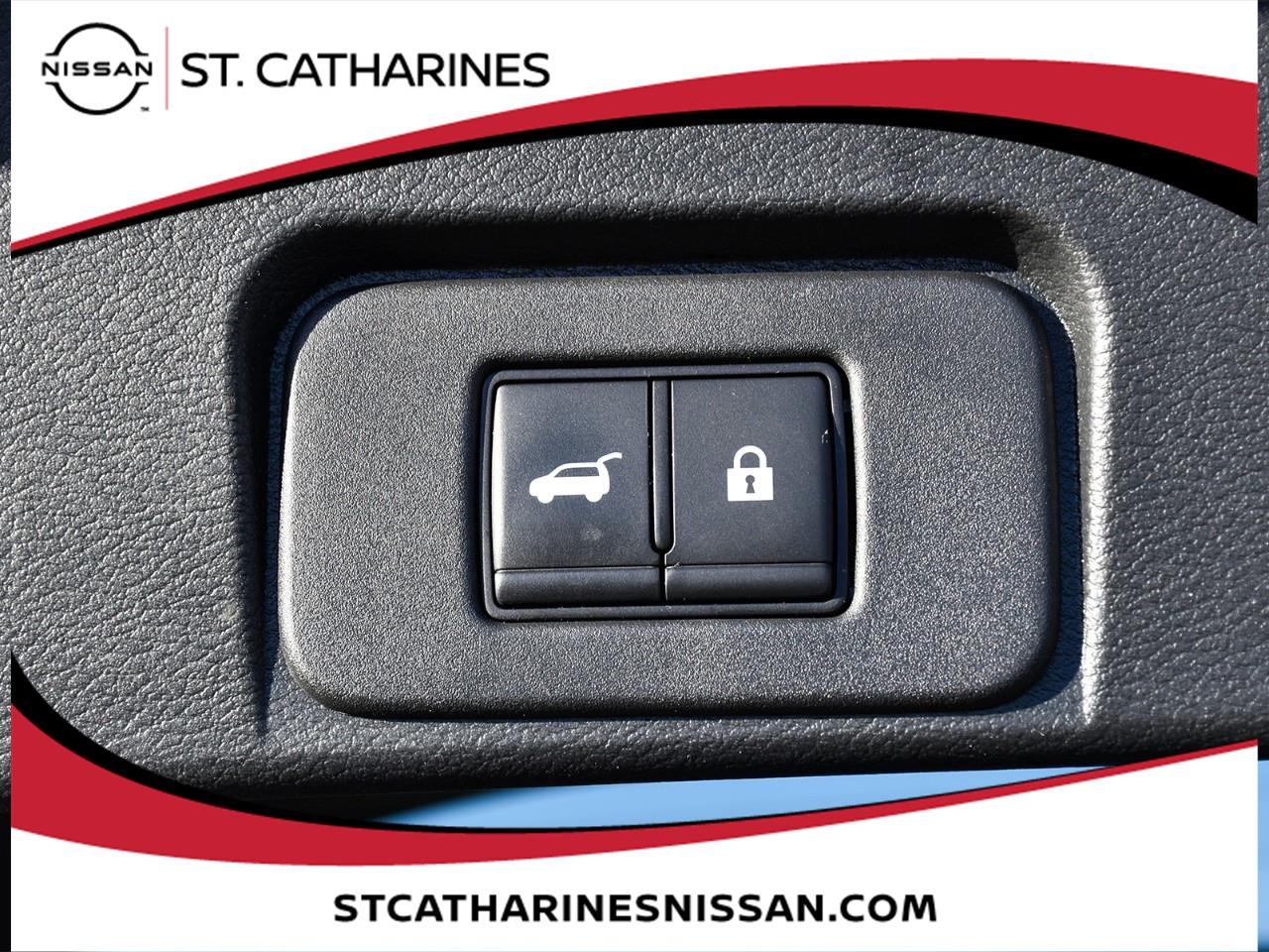 2023 Nissan Rogue Platinum Photo