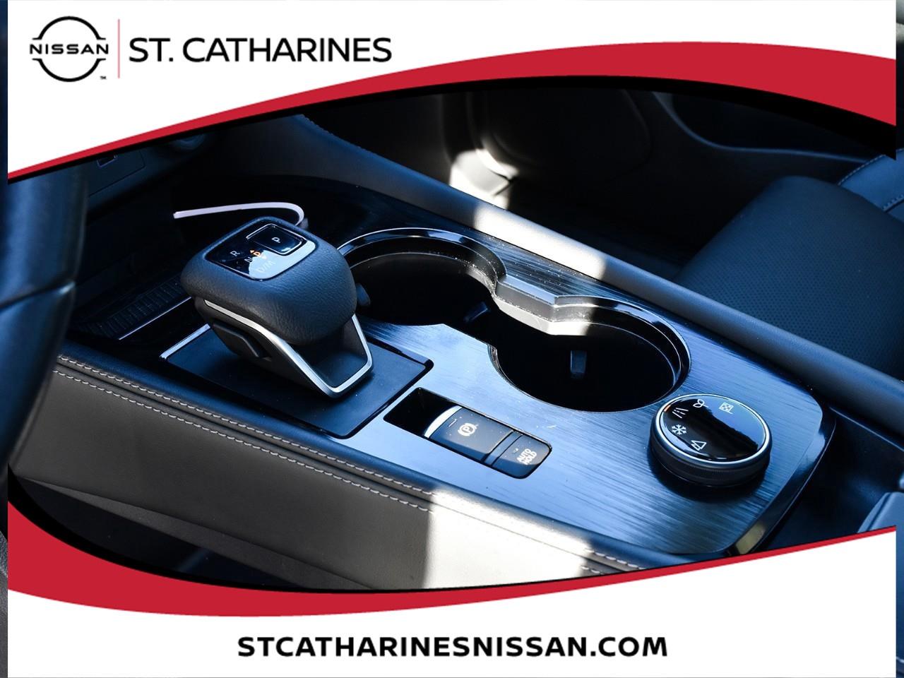 2023 Nissan Rogue Platinum Photo