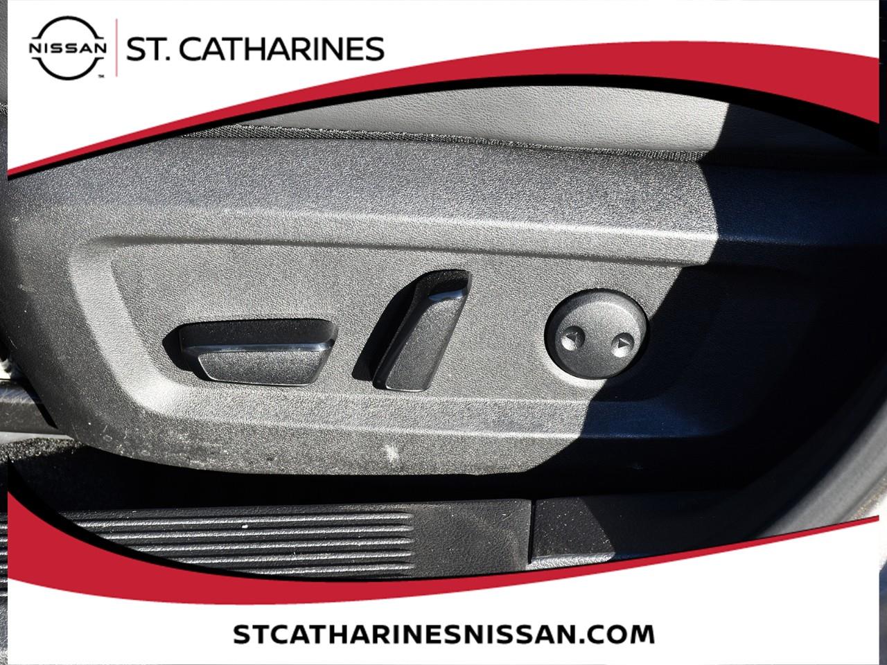 2023 Nissan Rogue Platinum Photo