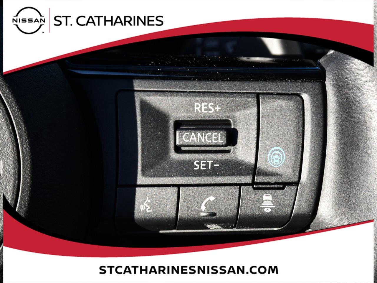 2023 Nissan Rogue Platinum Photo