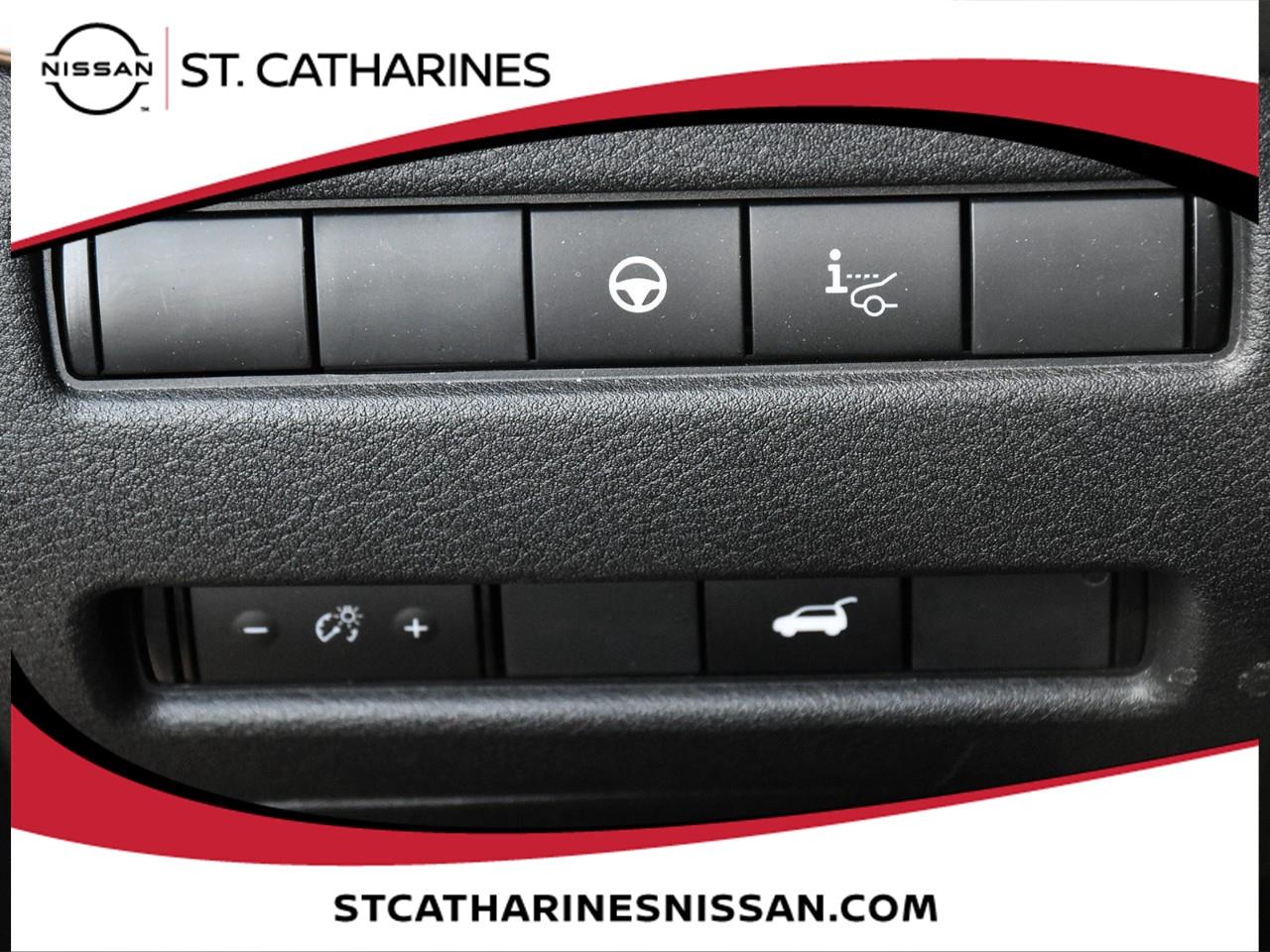 2023 Nissan Rogue Platinum Photo