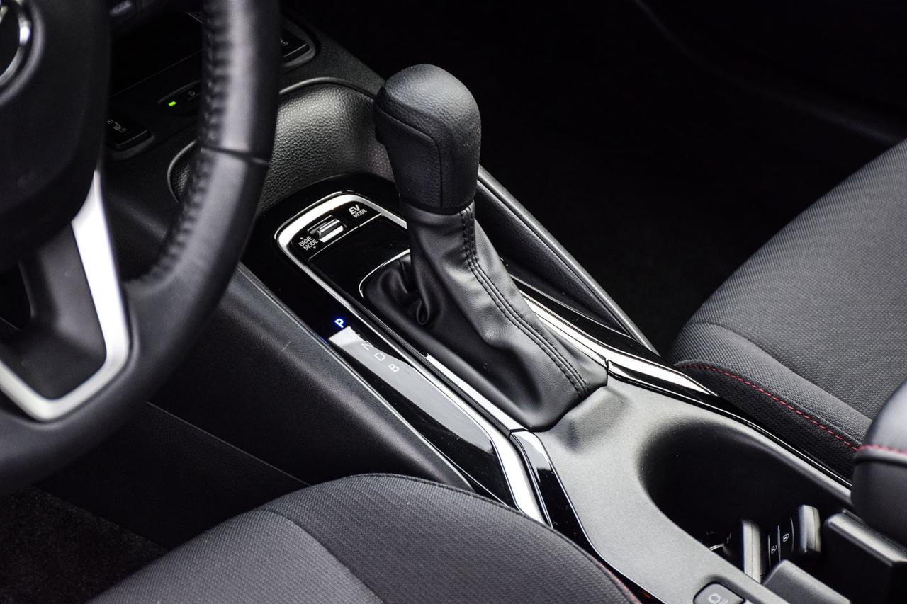 2024 Toyota Corolla Hybrid SE AWD / NO ACCIDENT / SUNROOF / CARPLAY / BSM Photo