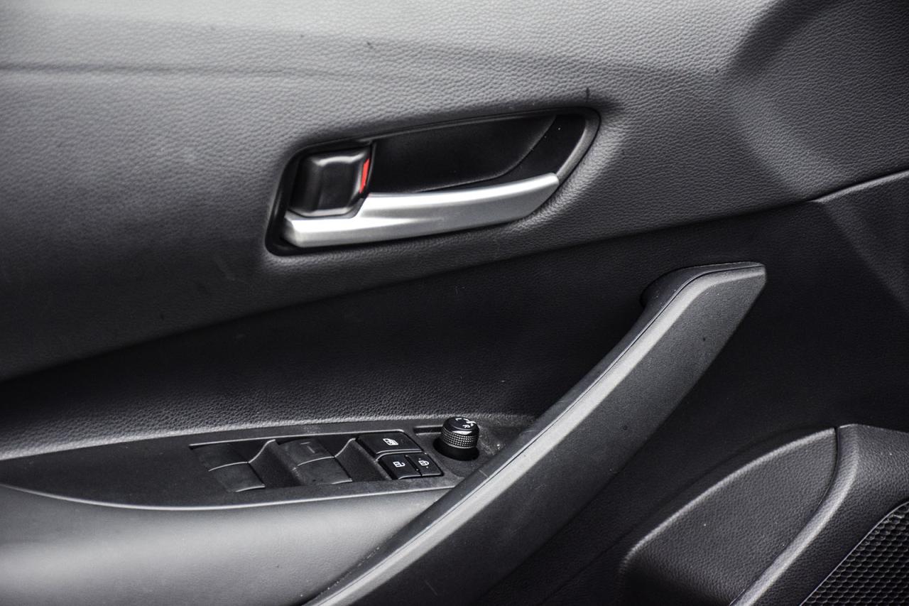 2024 Toyota Corolla Hybrid SE AWD / NO ACCIDENT / SUNROOF / CARPLAY / BSM Photo