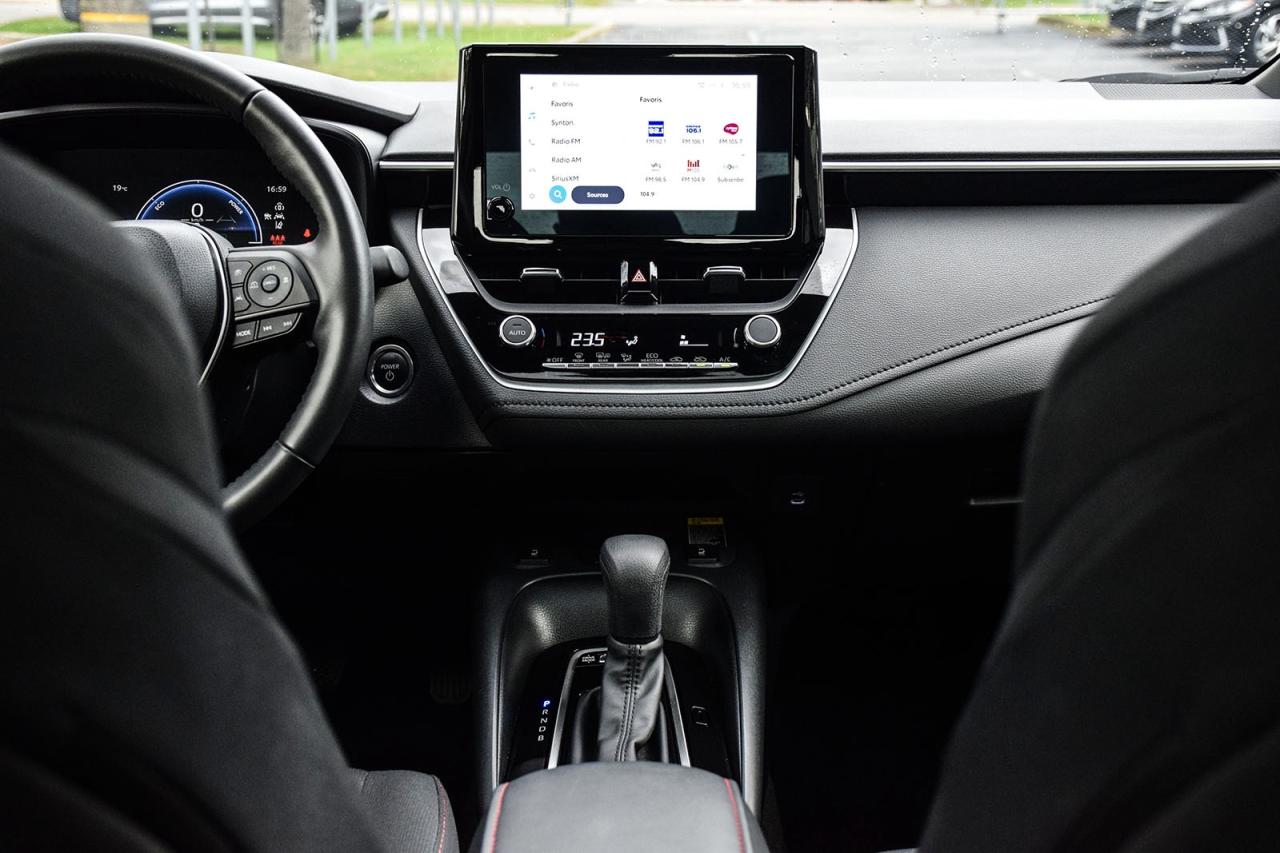 2024 Toyota Corolla SE AWD No Accident Sunroof Carplay BSM Photo