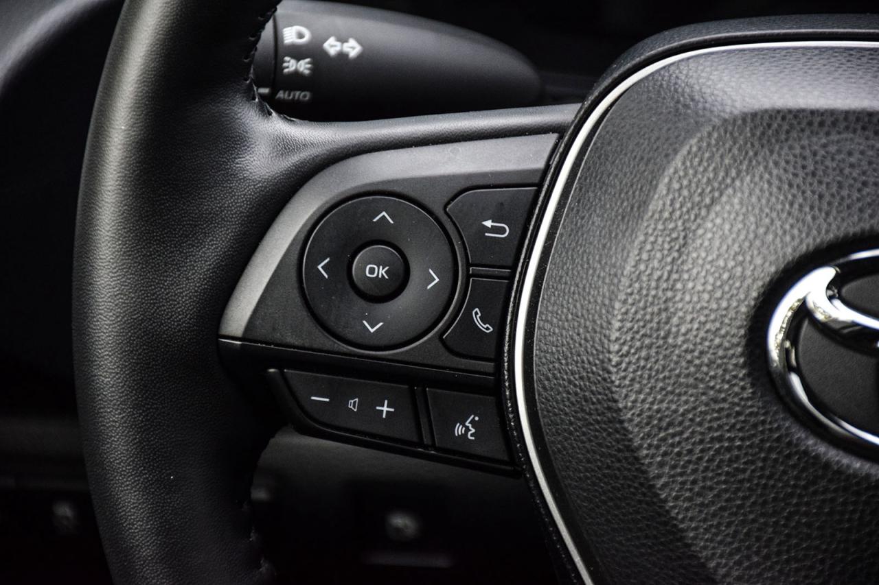 2024 Toyota Corolla Hybrid SE AWD / NO ACCIDENT / SUNROOF / CARPLAY / BSM Photo