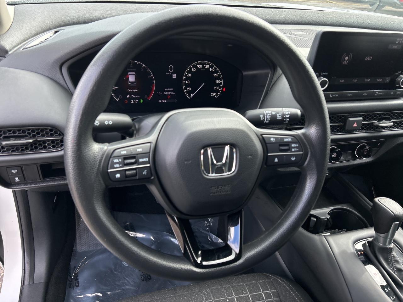 2024 Honda HR-V LX-B  CarPlay  Heated Seats  Rear Camera Photo