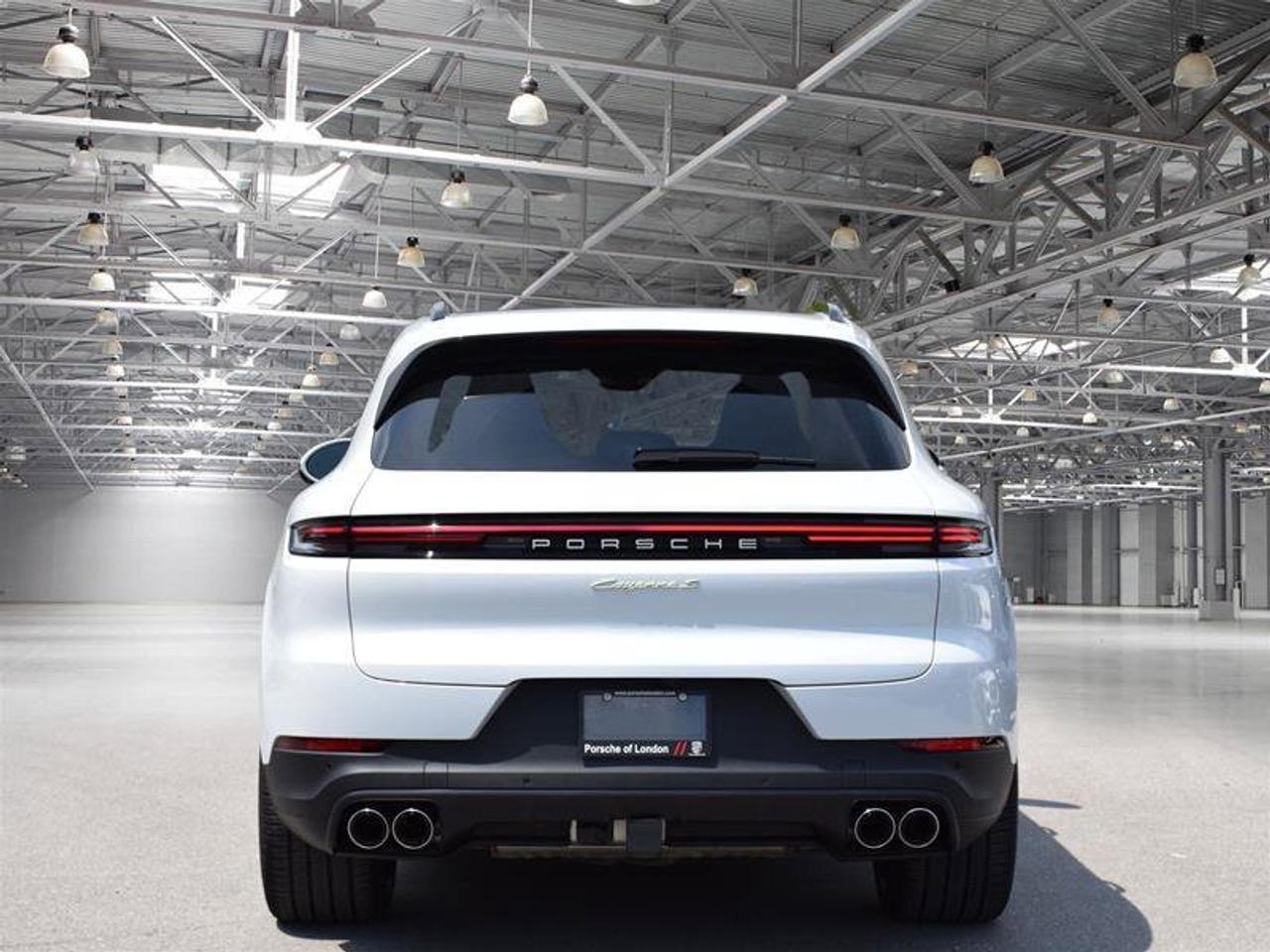 2024 Porsche Cayenne S E-Hybrid White Photo