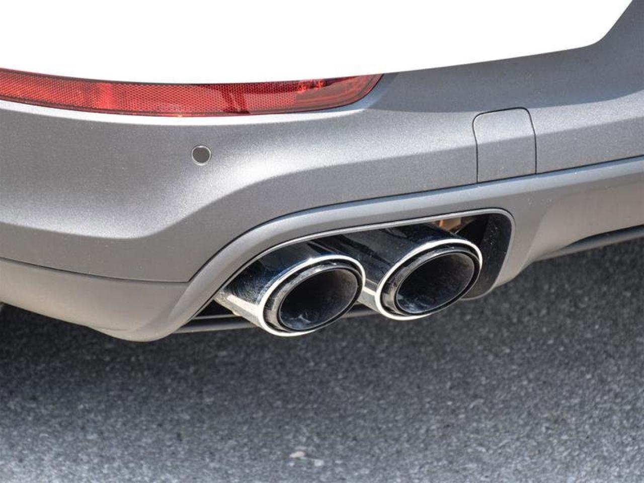 2024 Porsche Cayenne S E-Hybrid White Photo