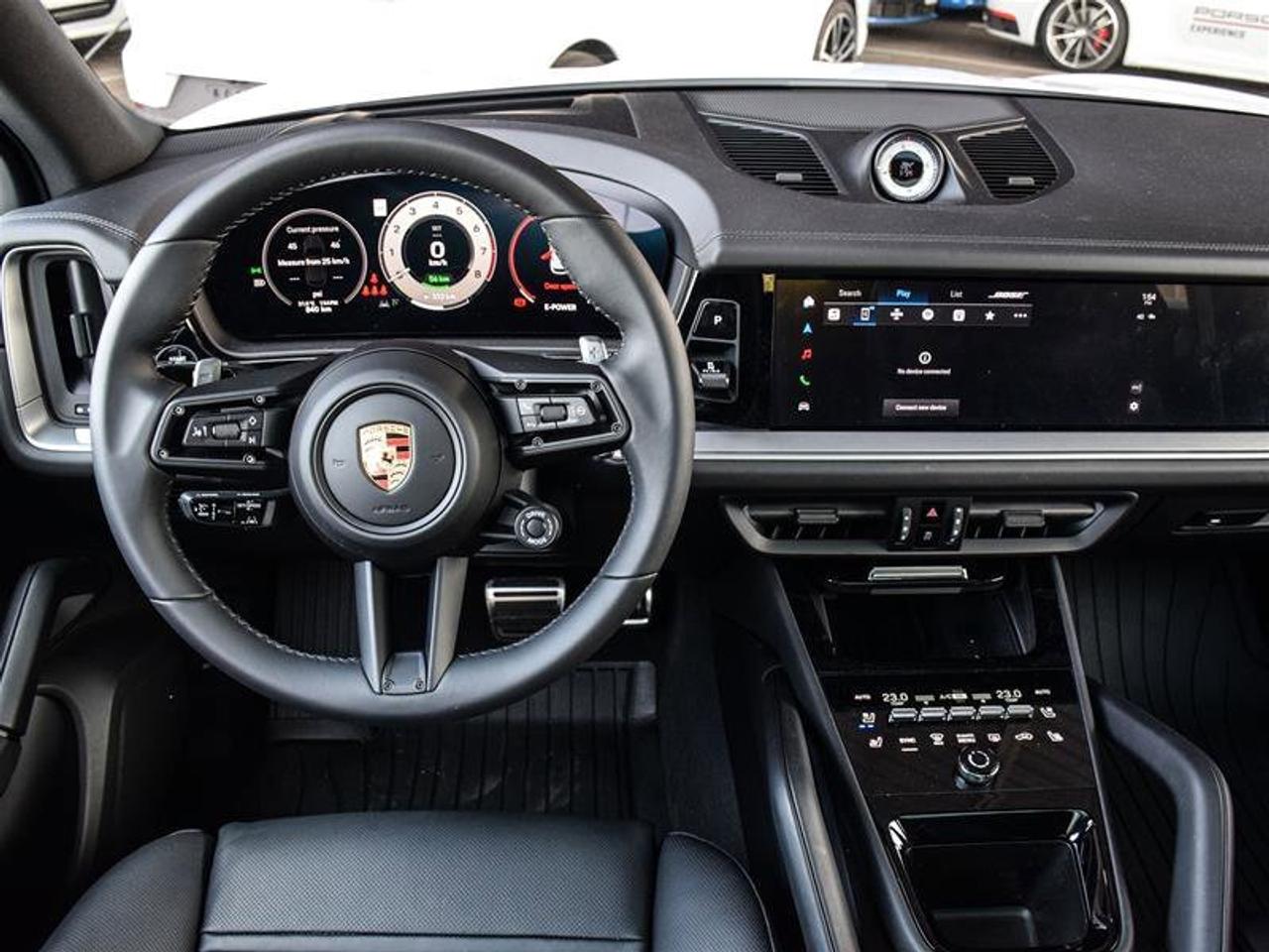 2024 Porsche Cayenne S E-Hybrid White Photo
