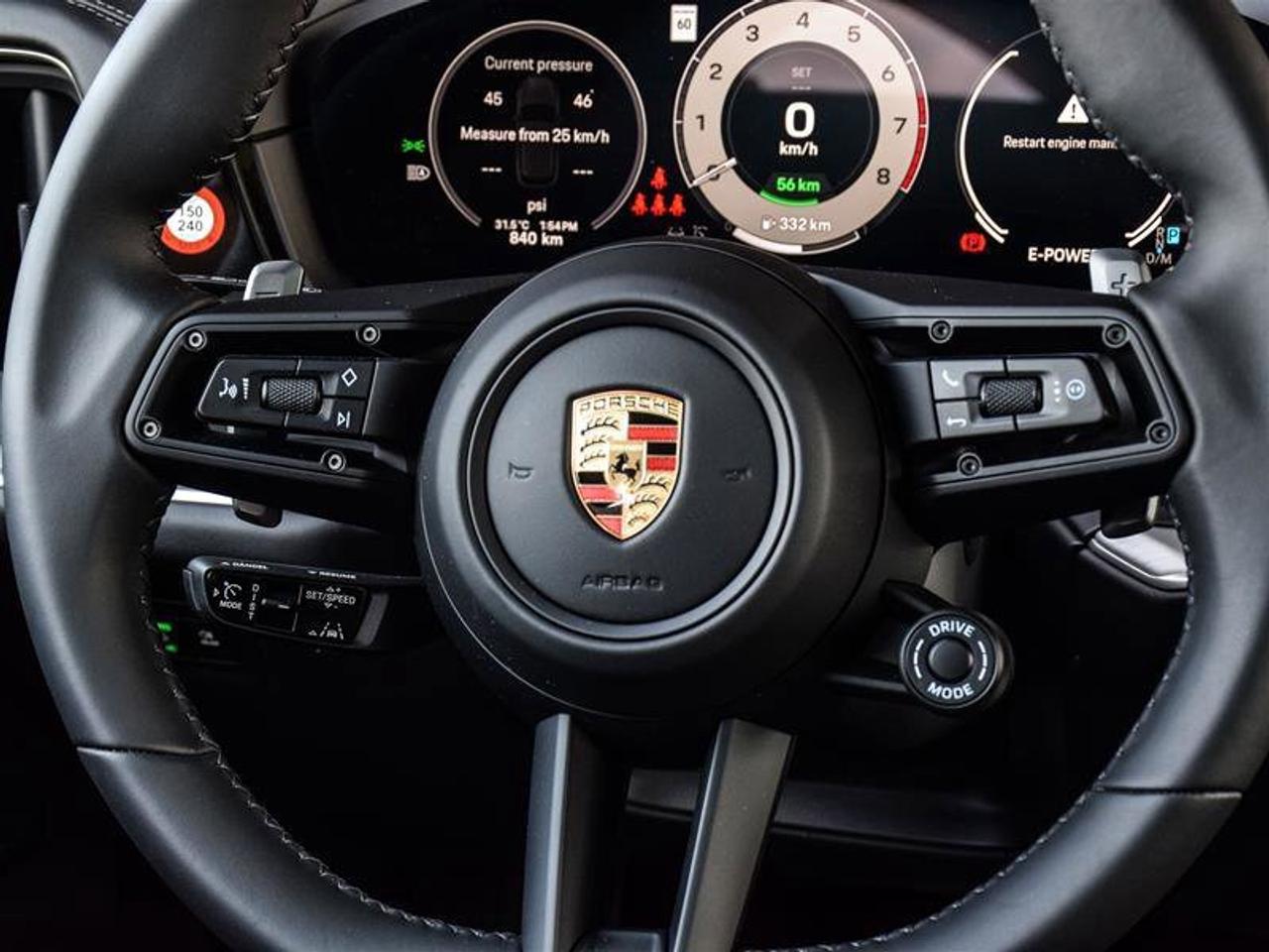 2024 Porsche Cayenne S E-Hybrid White Photo