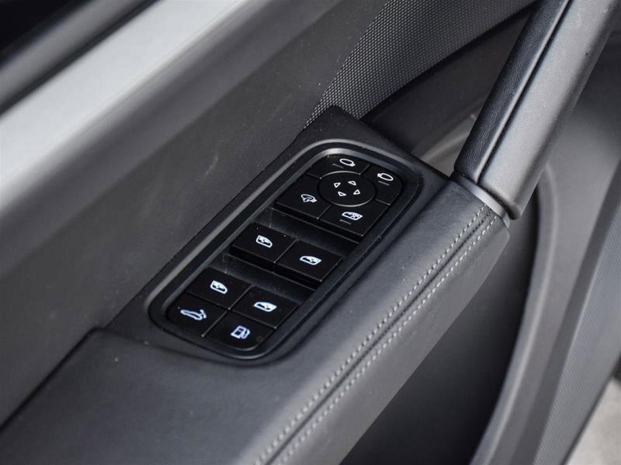 2024 Porsche Cayenne S E-Hybrid White Photo