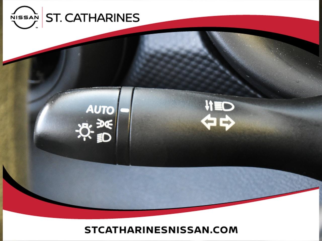 2024 Nissan Kicks S Photo