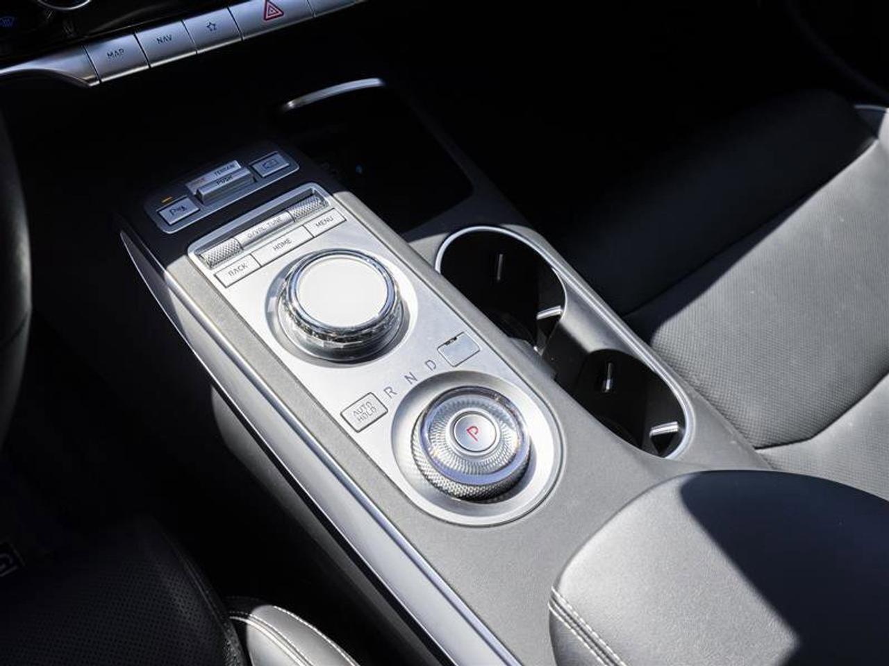 2024 Genesis Electrified GV70 Prestige Red Photo