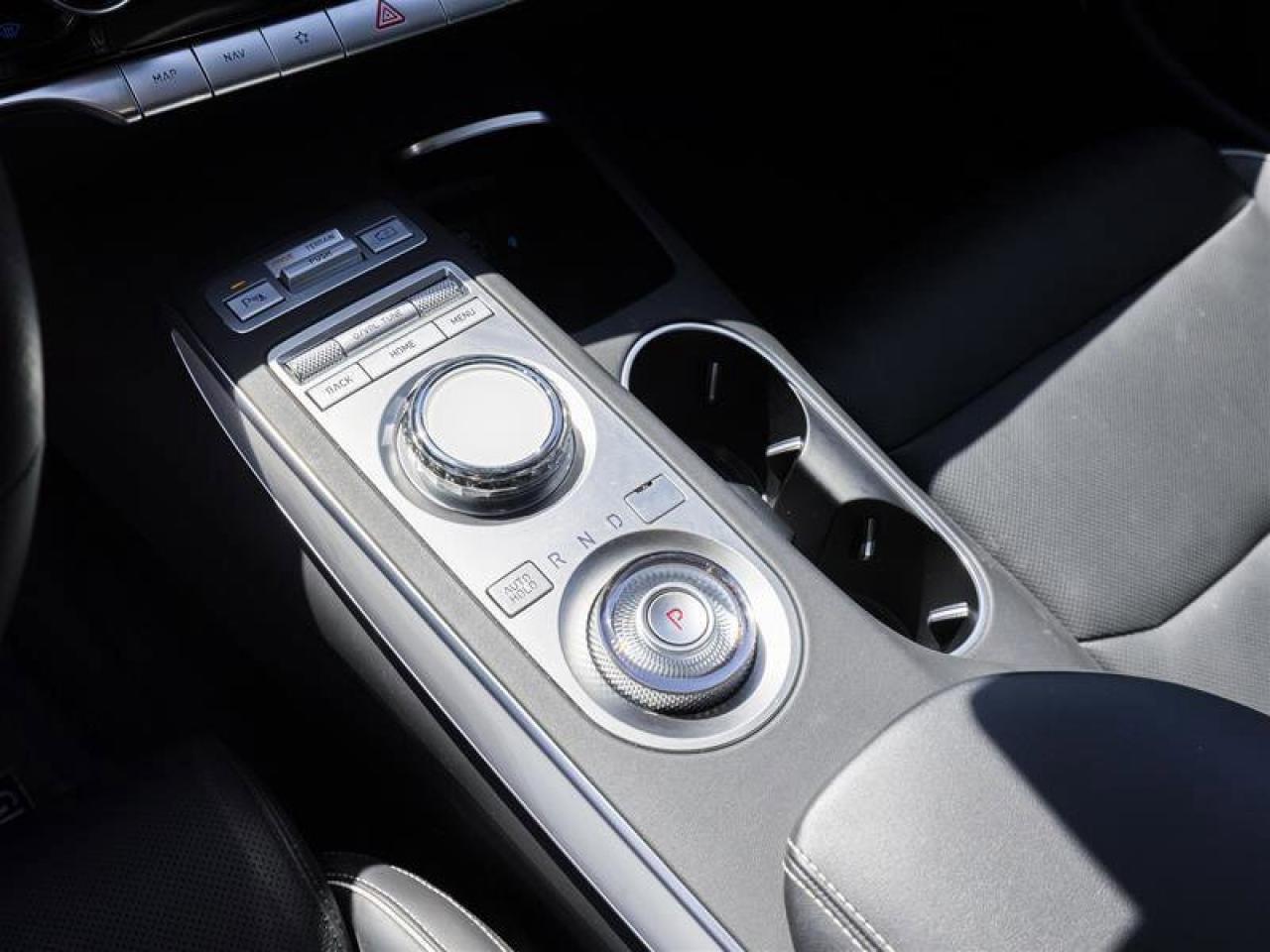 2024 Genesis Electrified GV70 Prestige Red Photo