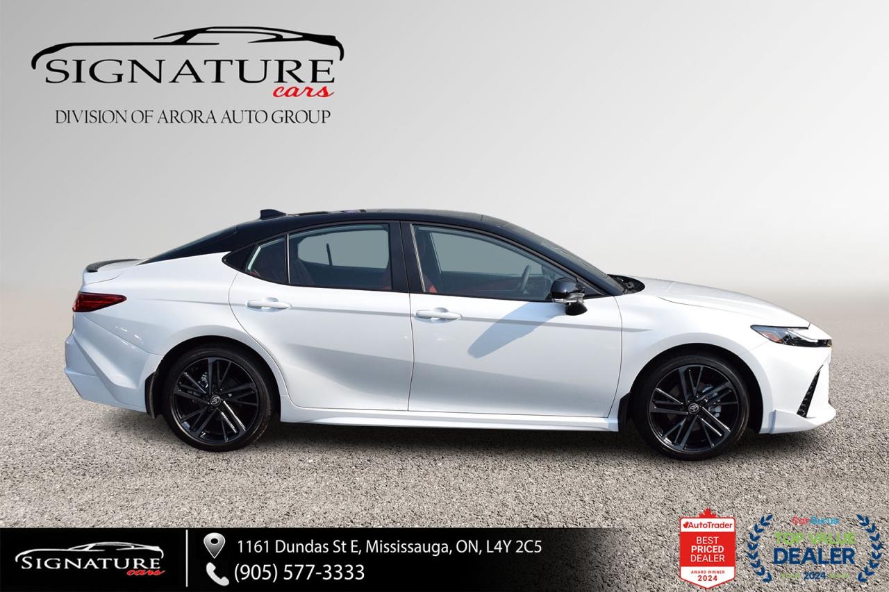 2025 Toyota Camry HYBRID XSE AWD / CLEAN CARFAX / RED INTERIOR / MOONROOF Photo