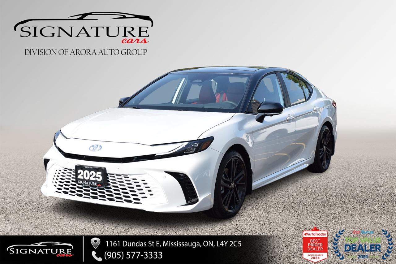 2025 Toyota Camry HYBRID XSE AWD / CLEAN CARFAX / RED INTERIOR / MOONROOF Photo