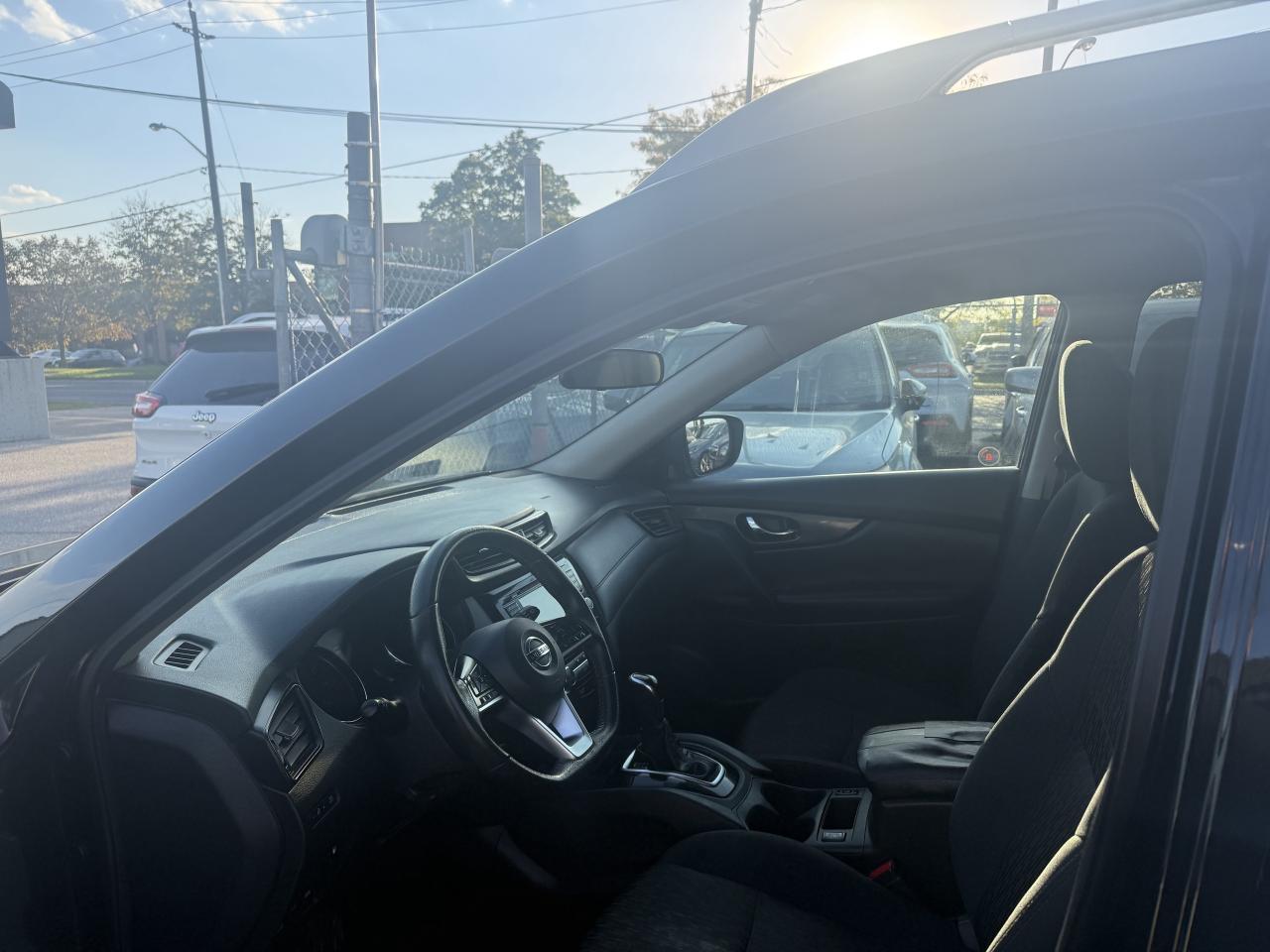 2020 Nissan Rogue *** 3 YEAR WARRANTY INCLUDED *** Photo4