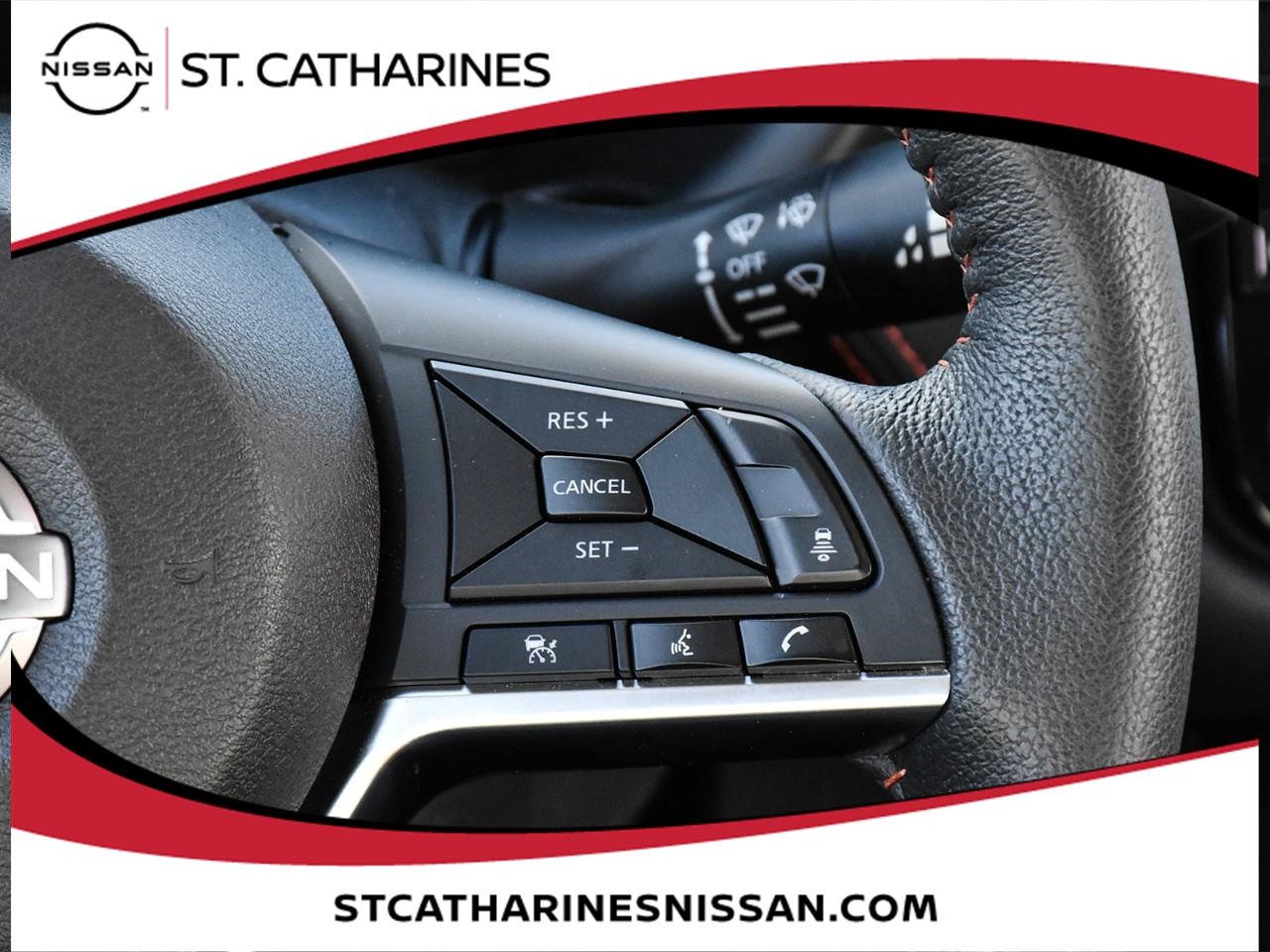 2024 Nissan Kicks SR Photo