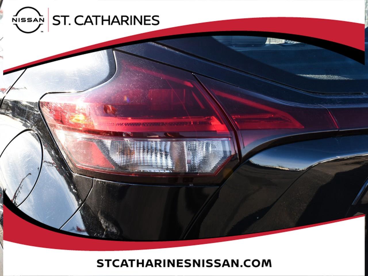 2024 Nissan Kicks SR Photo