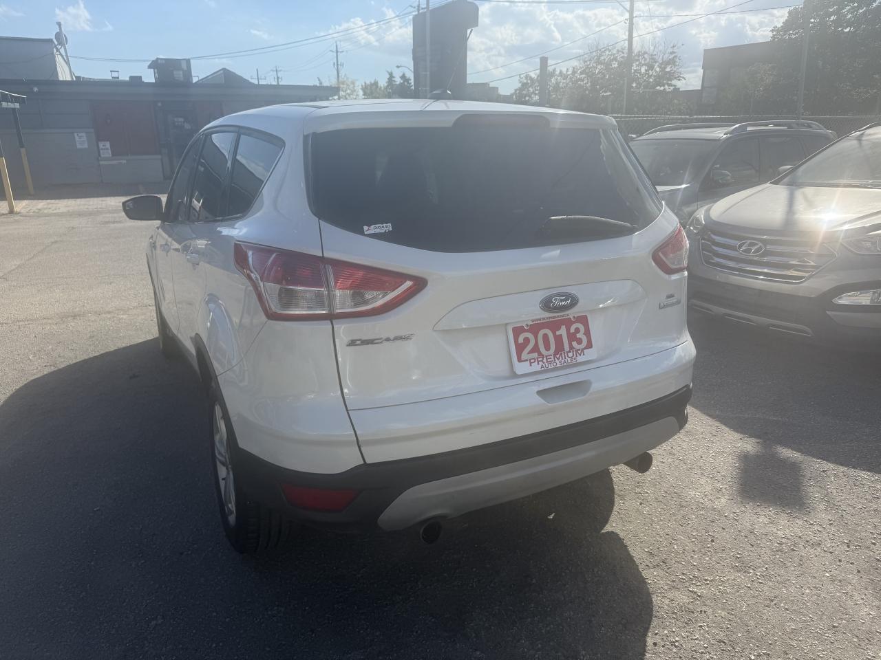 2013 Ford Escape *** 3 YEAR WARRANTY INCLUDED *** Photo3