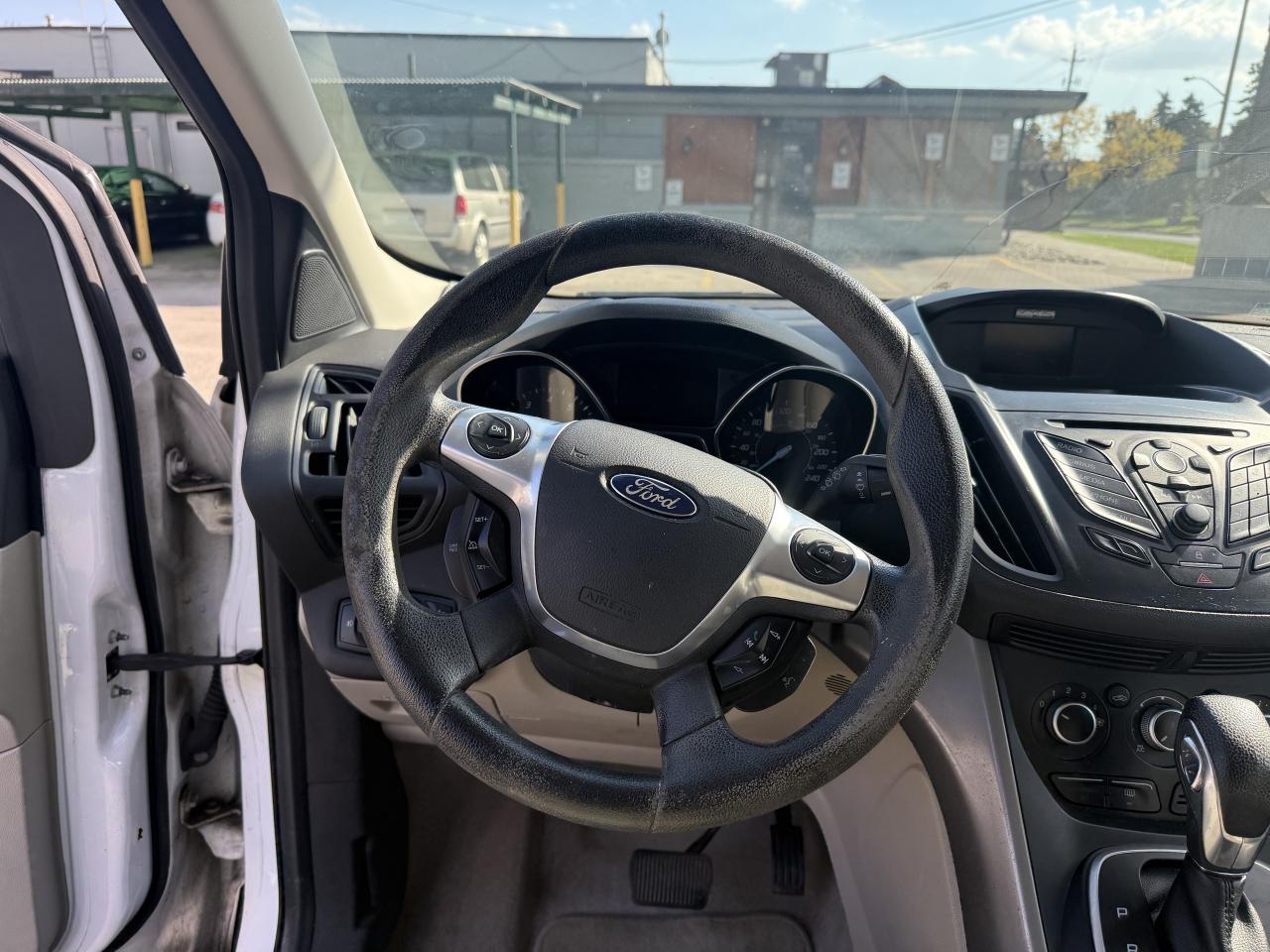 2013 Ford Escape *** 3 YEAR WARRANTY INCLUDED *** Photo