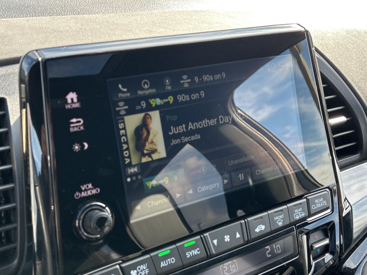 2024 Honda Odyssey Black Edition Navigation Sunroof Cool/heated seats Photo