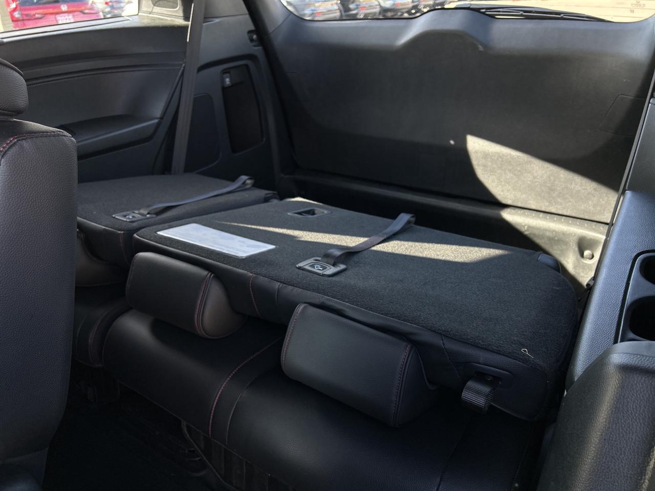 2024 Honda Odyssey Black Edition Navigation Sunroof Cool/heated seats Photo