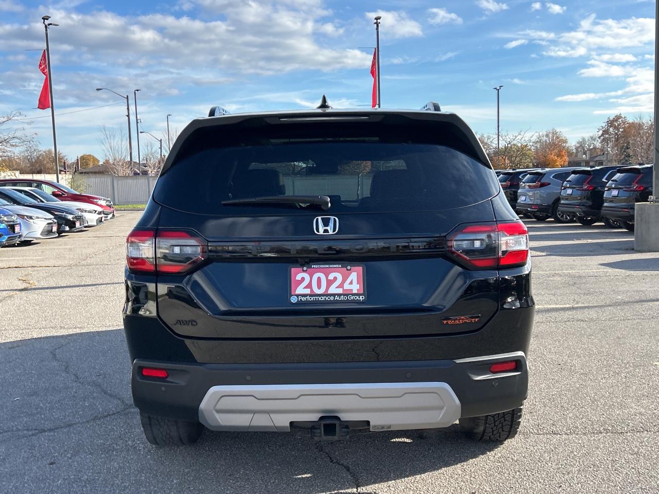 2024 Honda Pilot TrailSport Leather CarPlay Panoramic Sunroof Photo