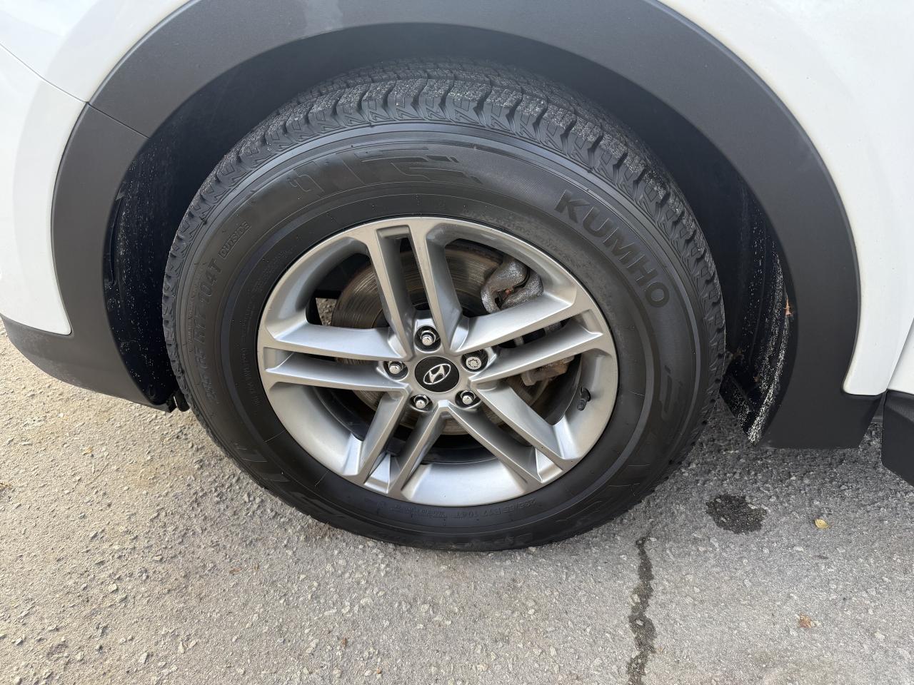 2017 Hyundai Santa Fe Sport *** 3 YEAR WARRANTY INCLUDED *** Photo