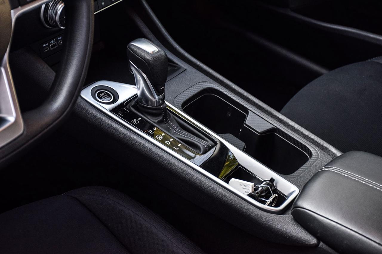 2023 Nissan Sentra SV / NO ACCIDENT /SUNROOF/REMOTESTART/CARPLAY/BSM Photo