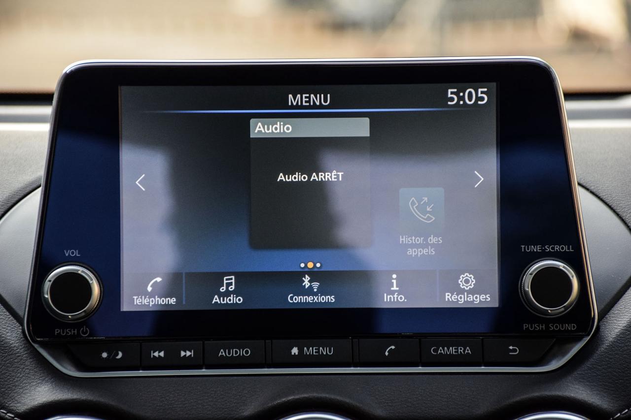 2023 Nissan Sentra SV / NO ACCIDENT /SUNROOF/REMOTESTART/CARPLAY/BSM Photo