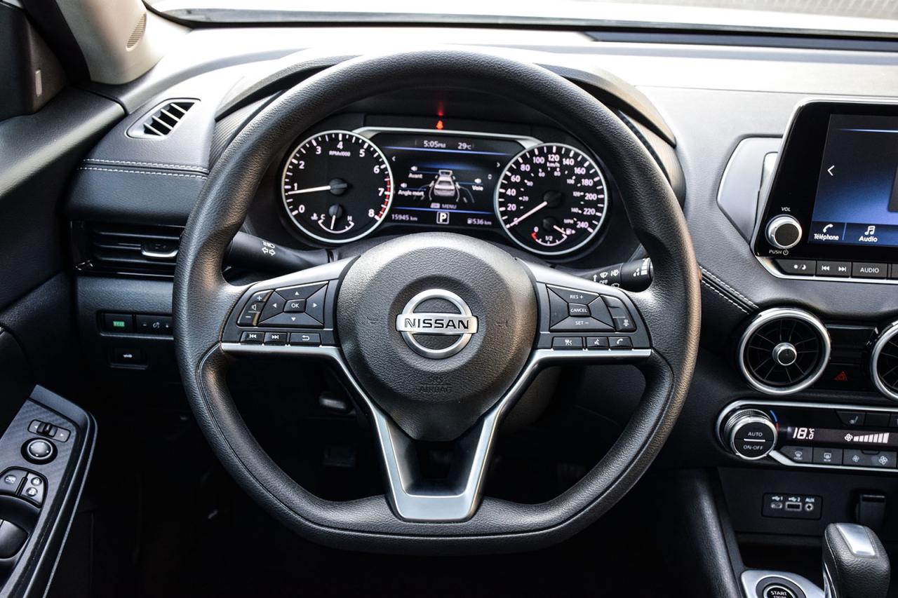 2023 Nissan Sentra SV / NO ACCIDENT /SUNROOF/REMOTESTART/CARPLAY/BSM Photo