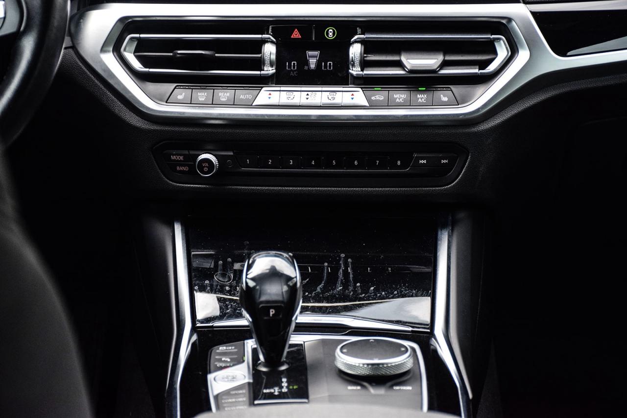 2021 BMW 3 Series 330i xDrive AWD / NO ACCIDENT/SUNROOF/LEATHER/NAVI Photo