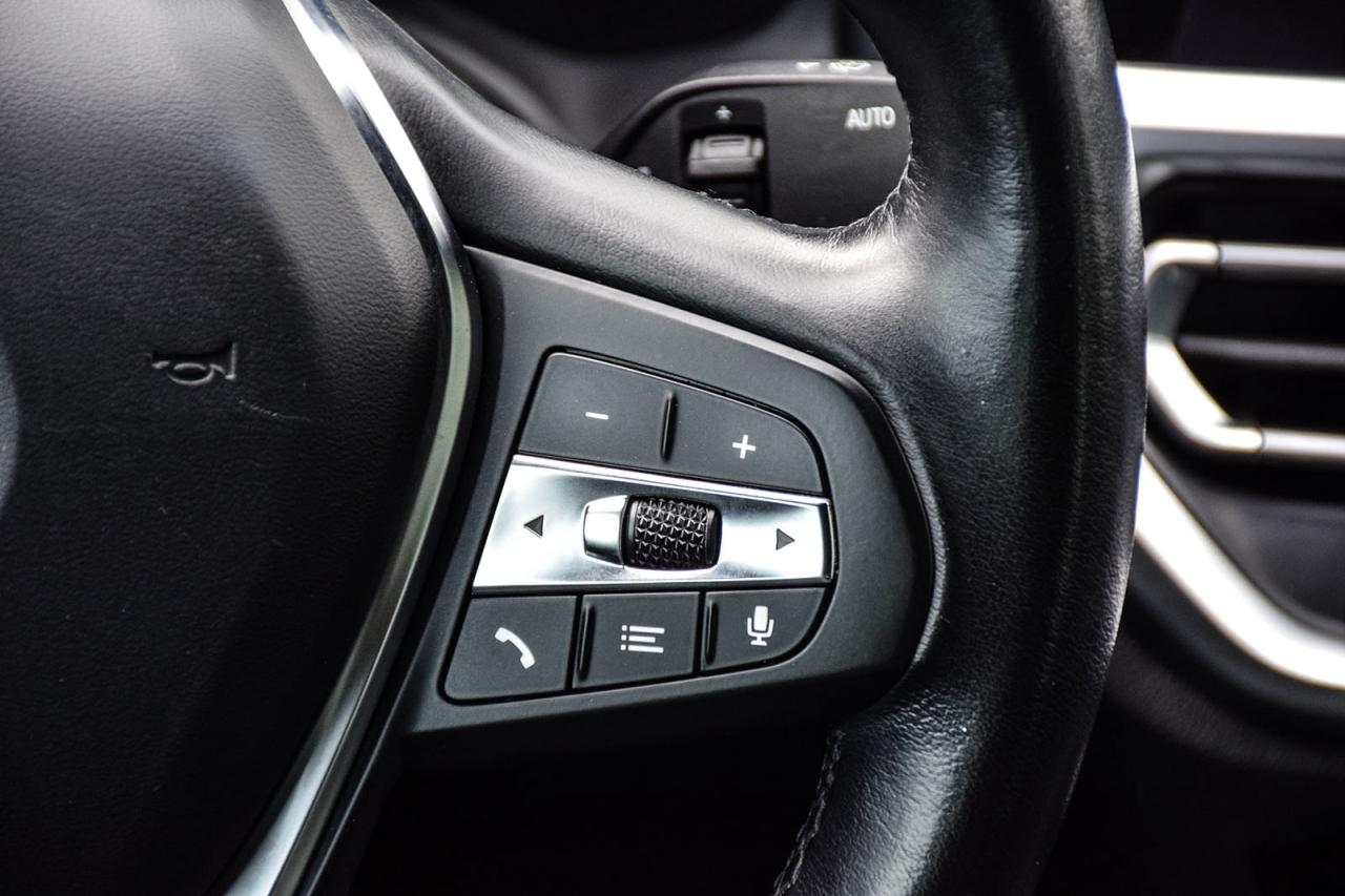 2021 BMW 3 Series 330i xDrive AWD / NO ACCIDENT/SUNROOF/LEATHER/NAVI Photo