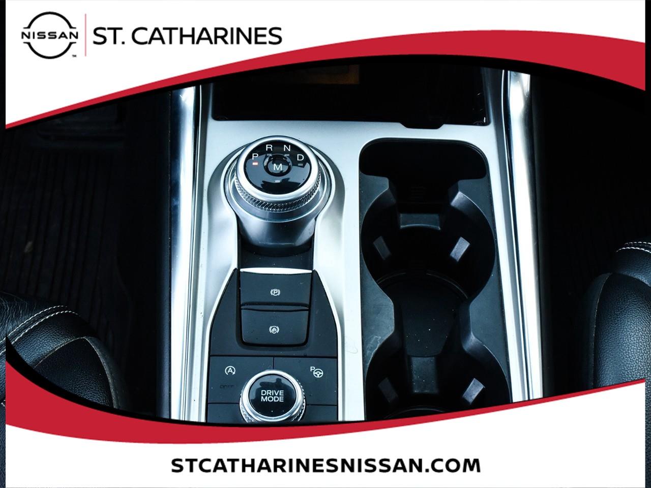 2020 Ford Explorer ST Photo