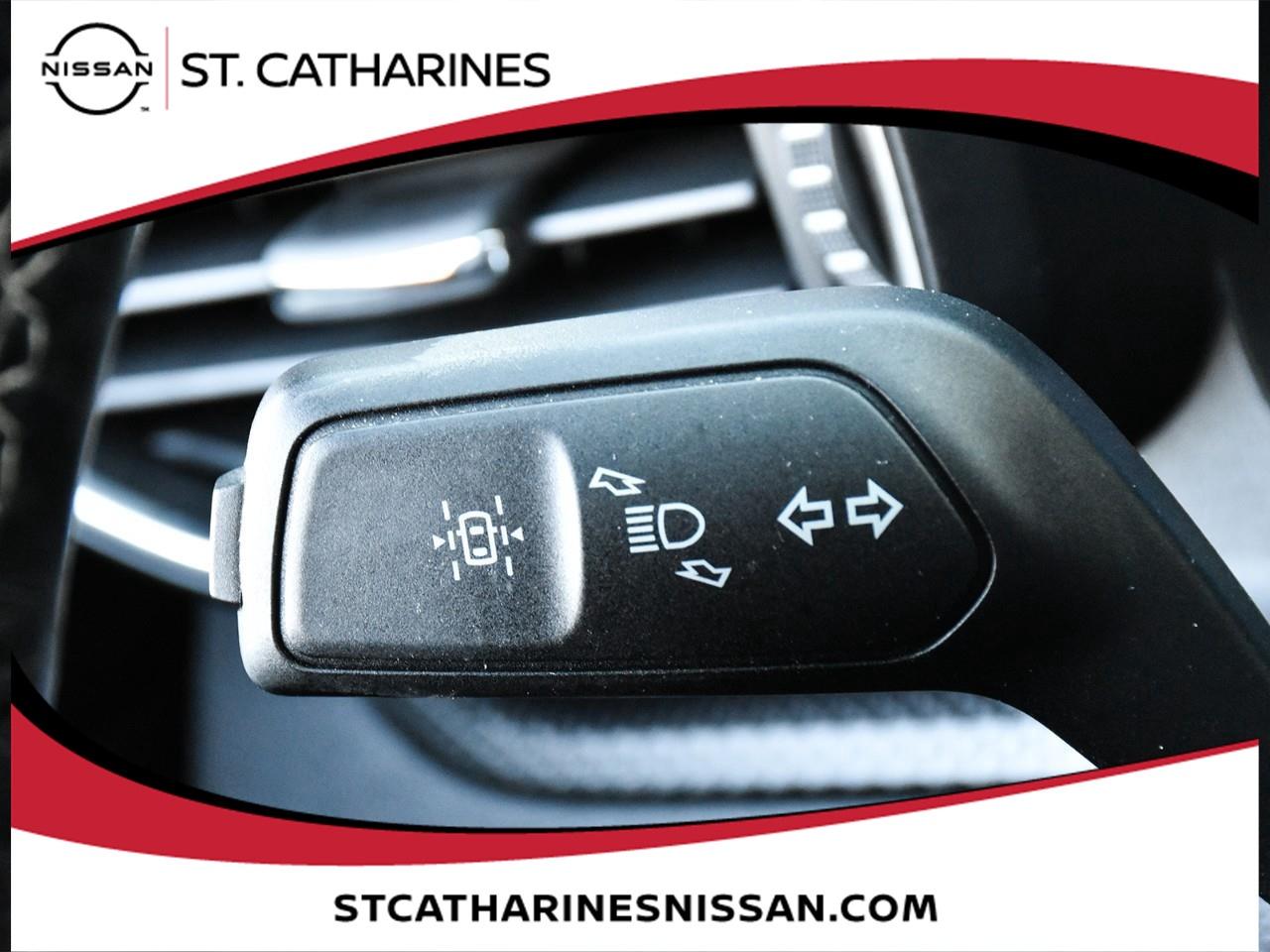 2020 Ford Explorer ST Photo