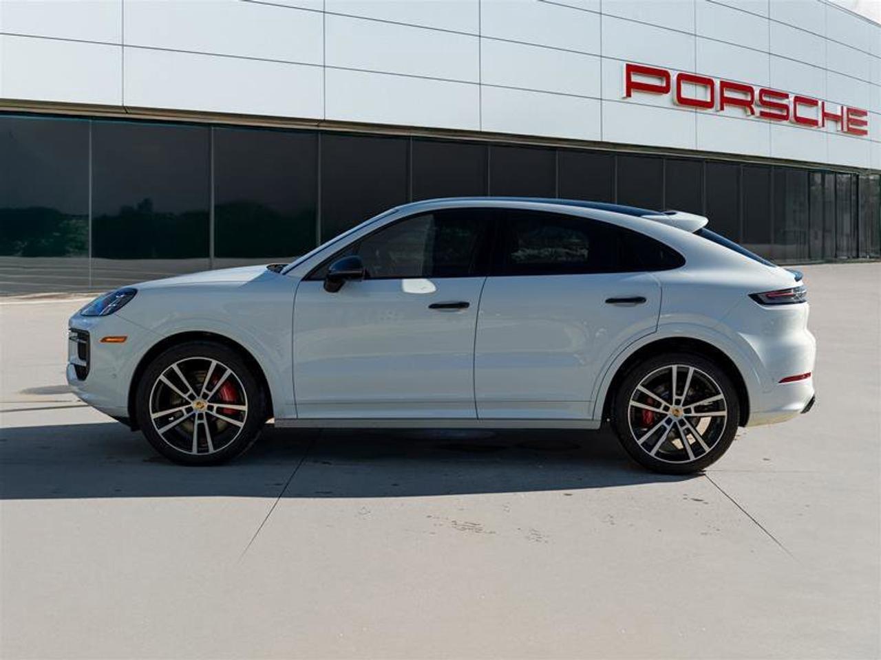2024 Porsche Cayenne S White Photo