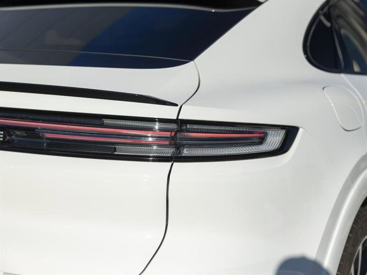 2024 Porsche Cayenne S White Photo