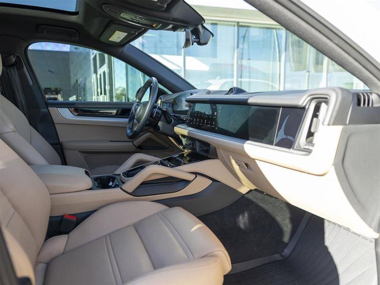 2024 Porsche Cayenne S White Photo