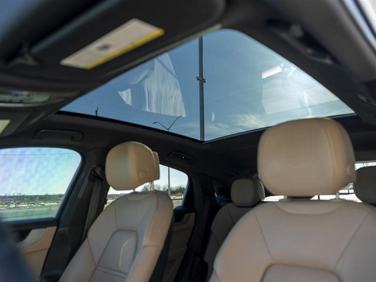 2024 Porsche Cayenne S White Photo